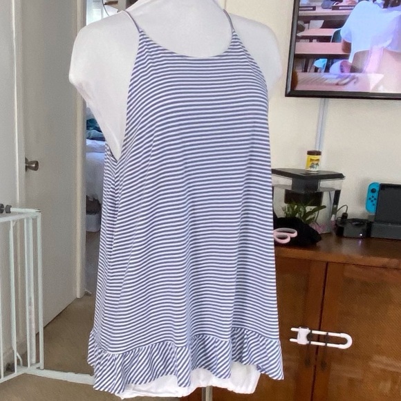 6 for$20♥️ Secret Treasure blue and white slightly halter top - Picture 8 of 8